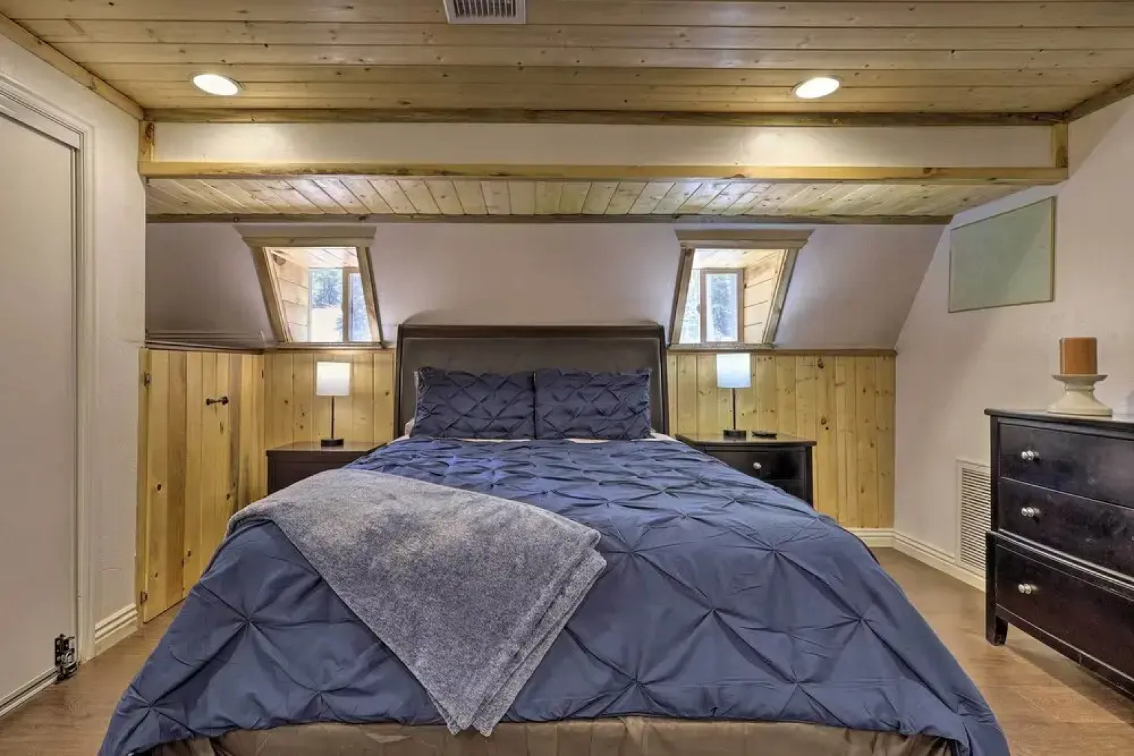 Cozy Duck Creek Cabin ~ 12 Mi to Nat'l Forest