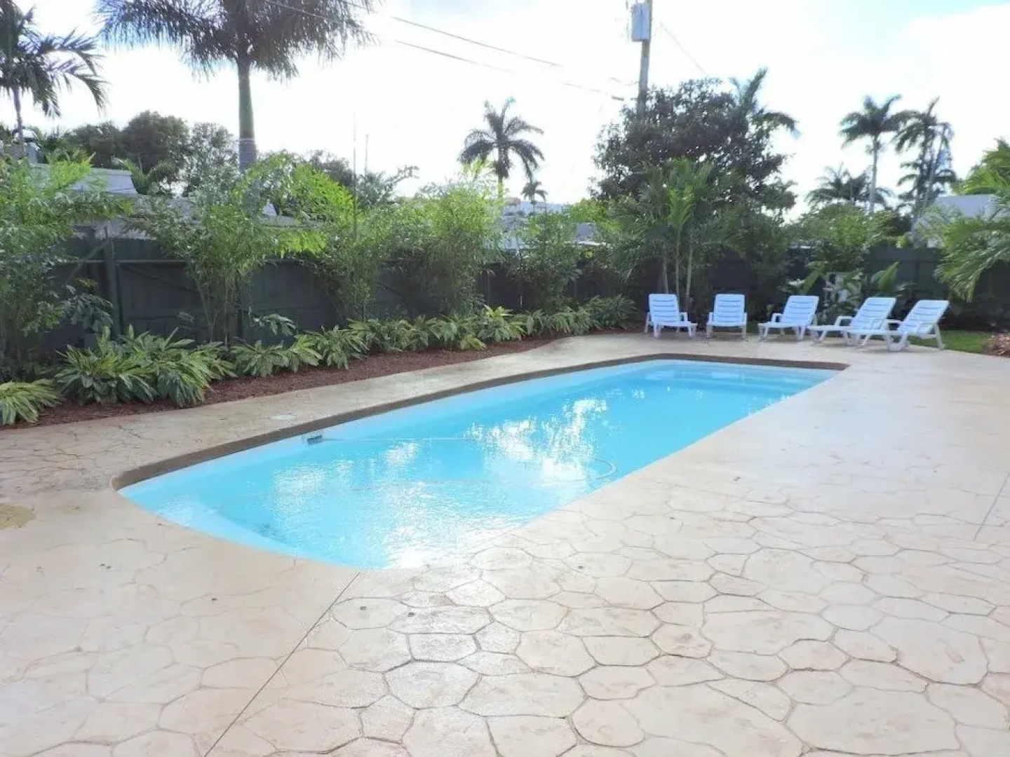 Casa Casino 3/3 for 8 Heated Pool Beaches 1 Mi