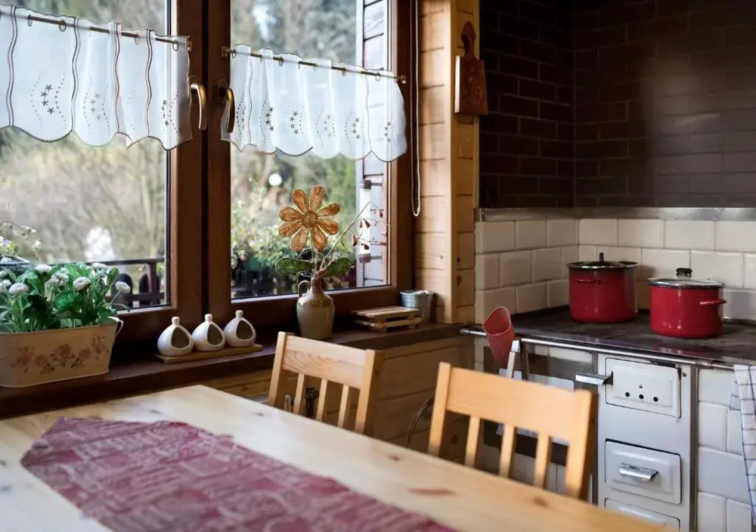 Willa Karolinka Stróża