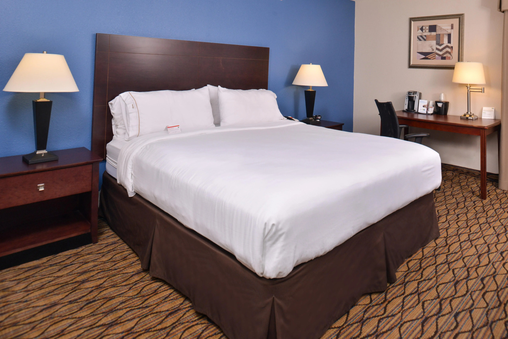 Holiday Inn Express & Suites Central Omaha by IHG