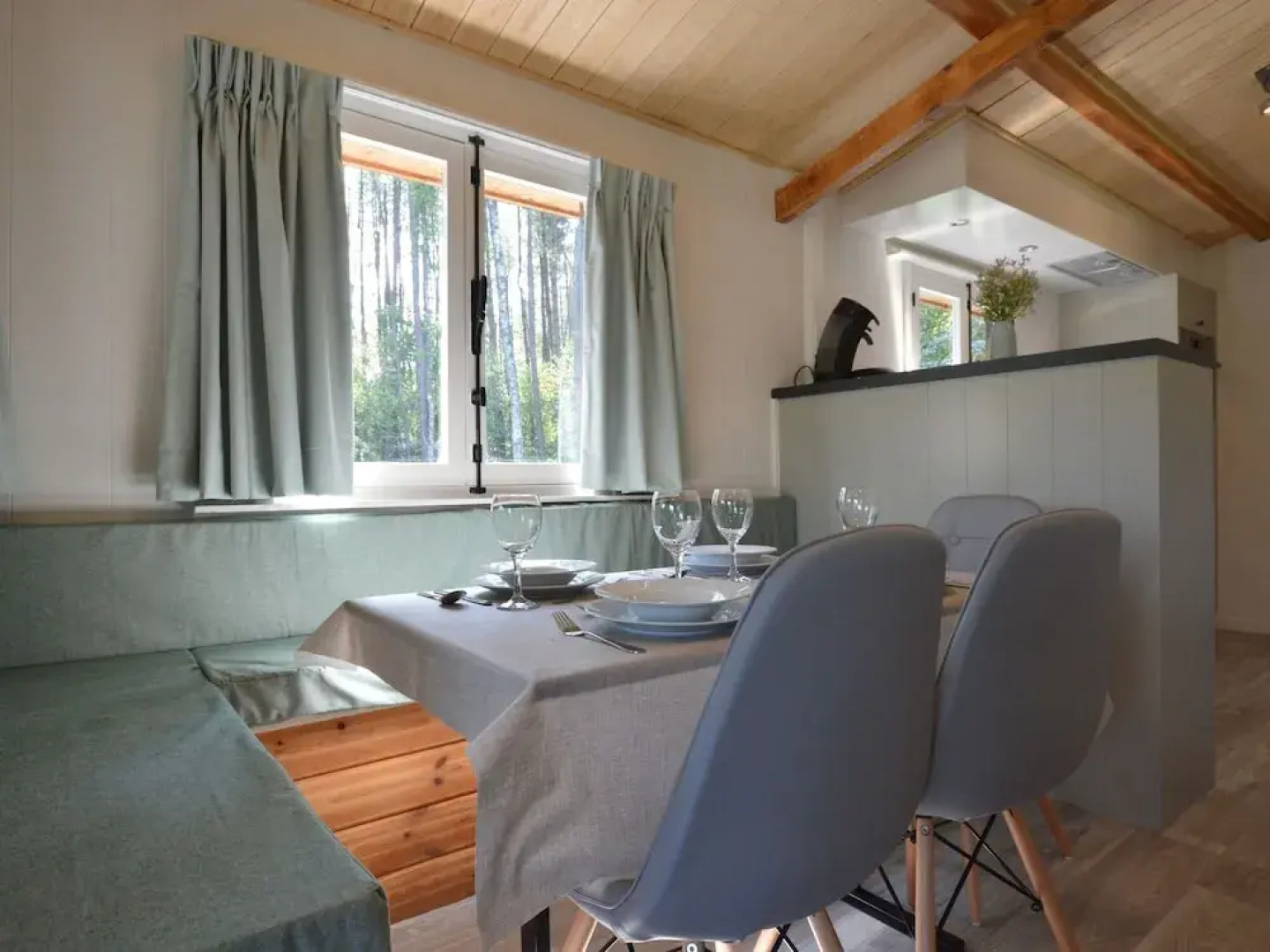 Beautifully Furnished Chalet With a Huge Garden in the Middle of Nature