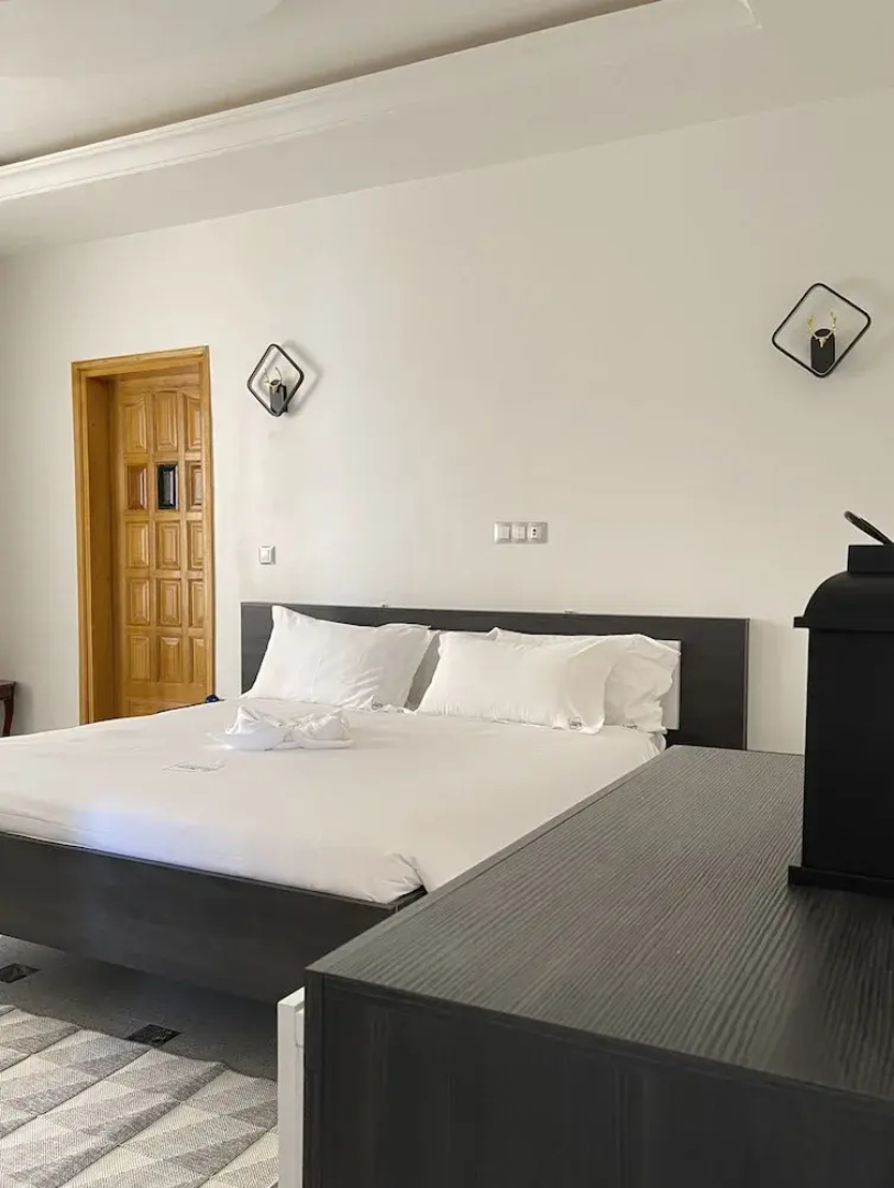 Shalom City Hotel