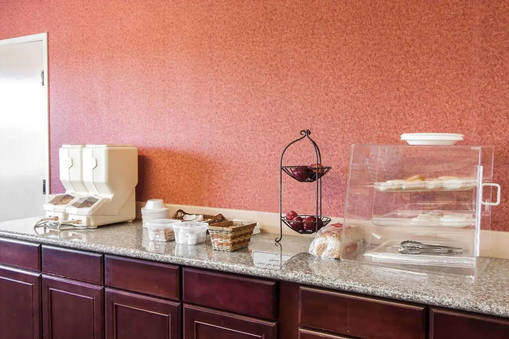 Bridgeway Inn & Suites Sublimity