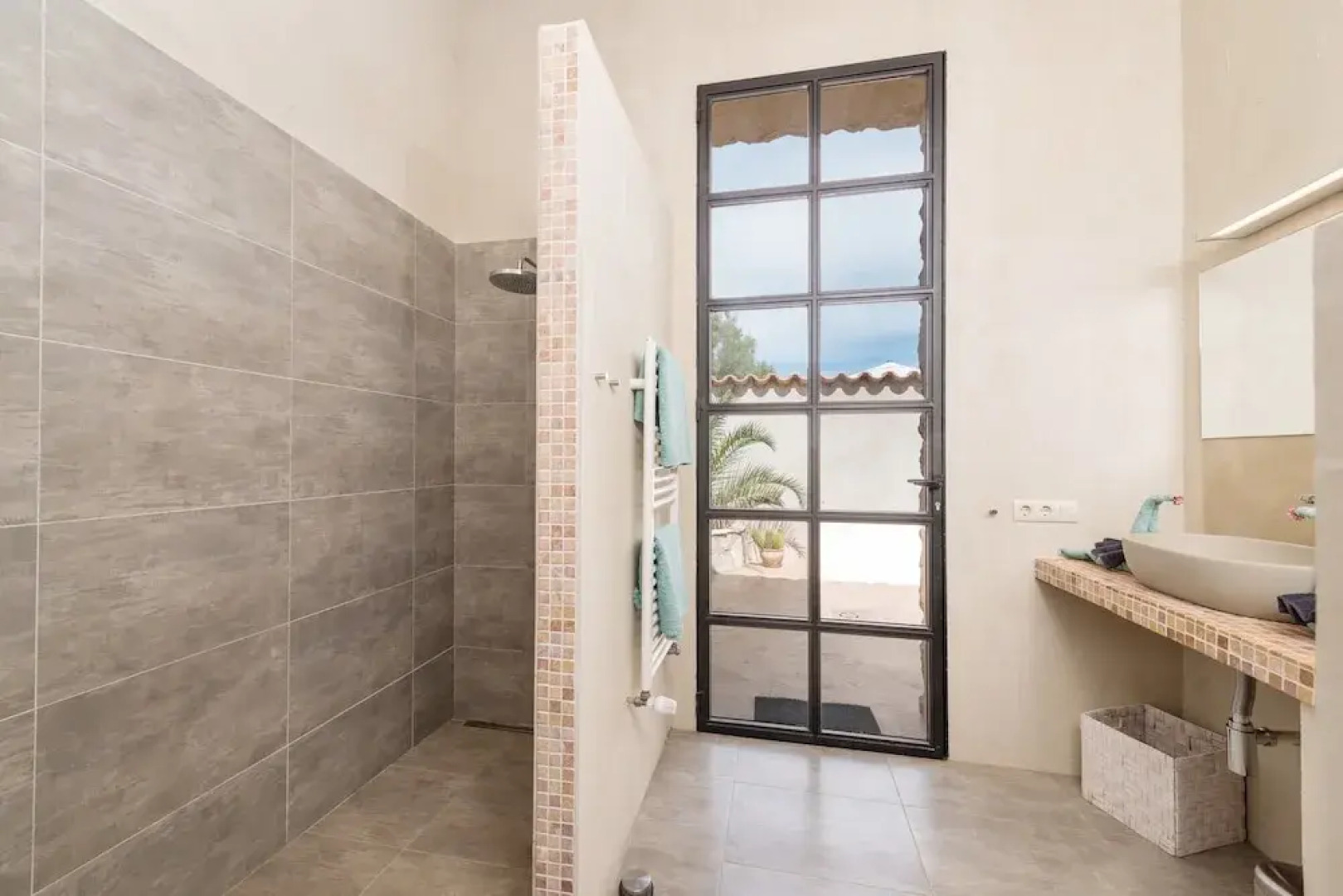 Can Pina-Adults Only (Eco Cascada)