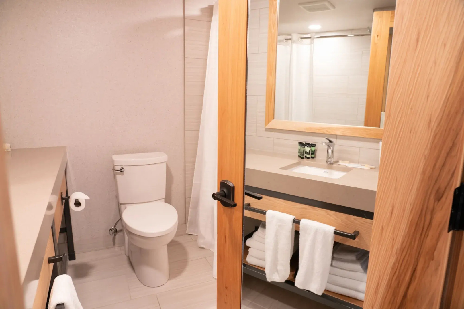 Tunnel Mountain Resort