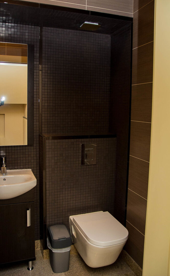 GreenWood Hostel Airport