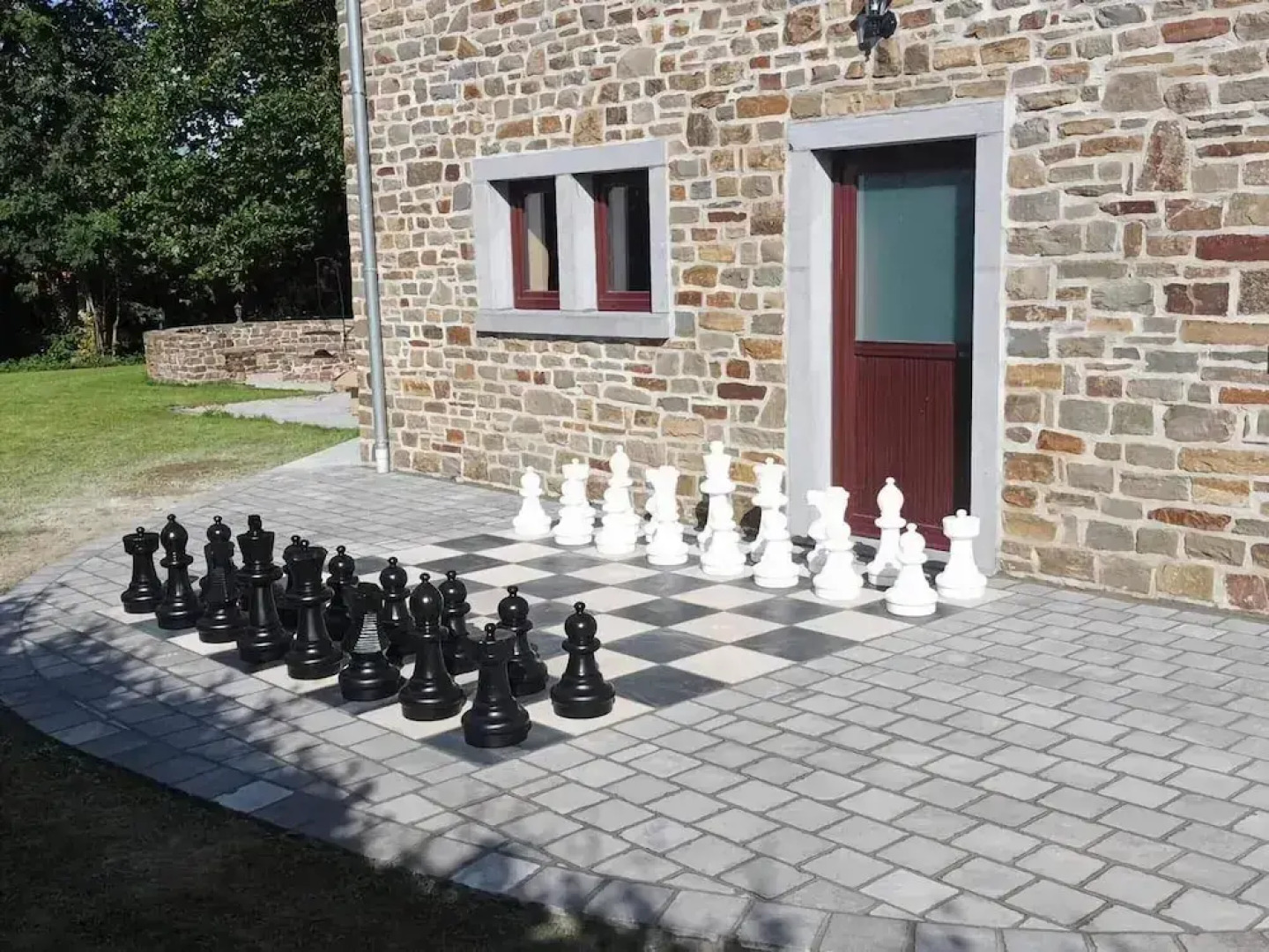 Pleasant Holiday Home in Erezée Ardennes with Hot Tub, Sauna