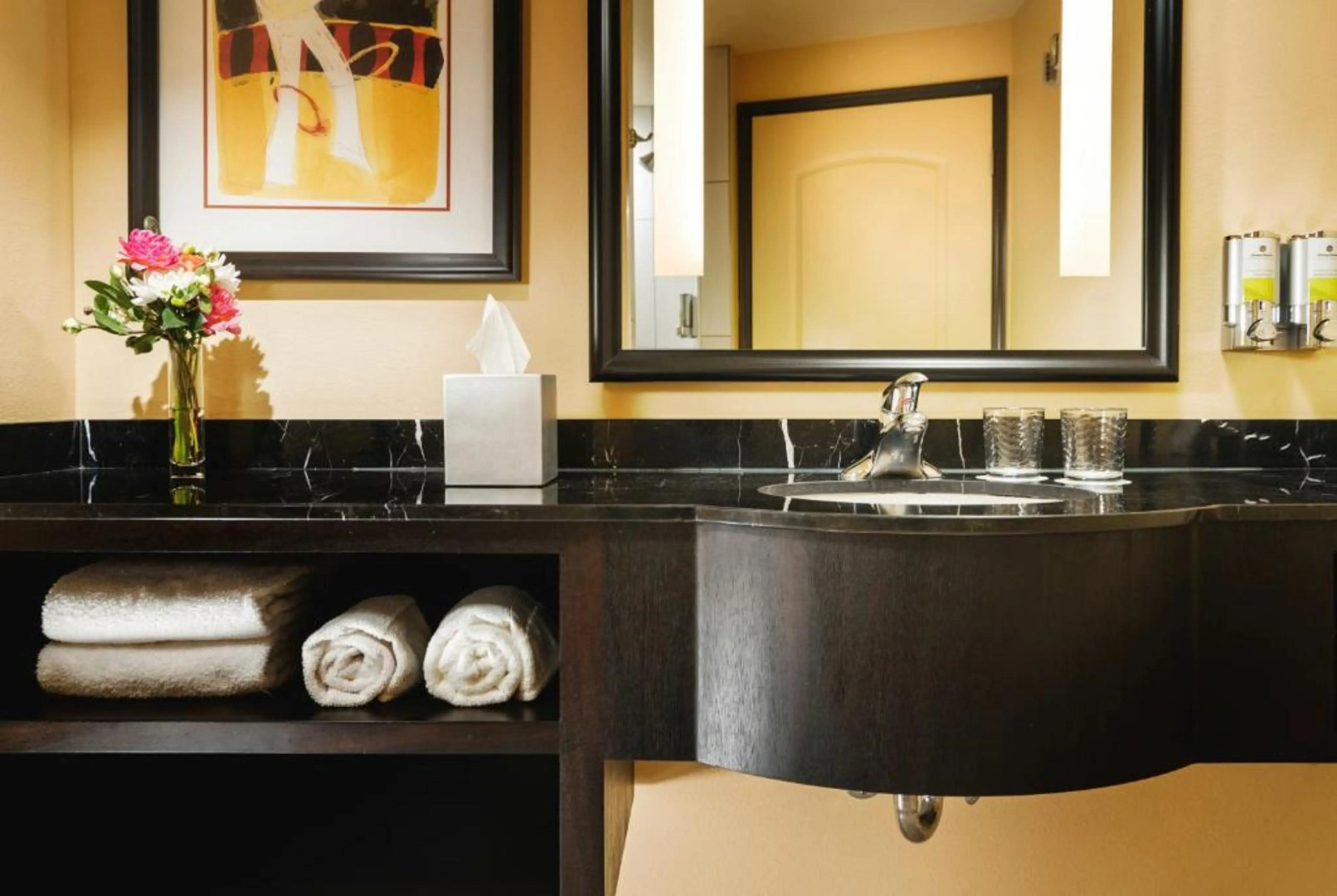 The Maxwell Hotel - A Staypineapple Hotel