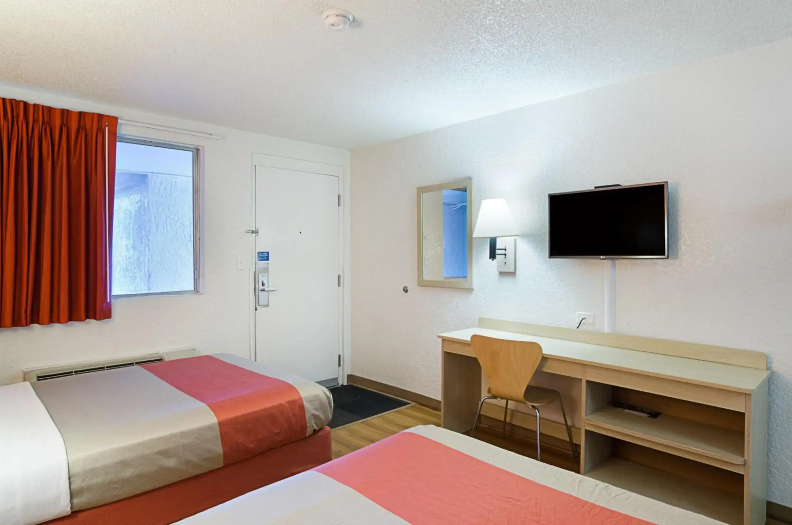 Motel 6 Denver, CO – Downtown