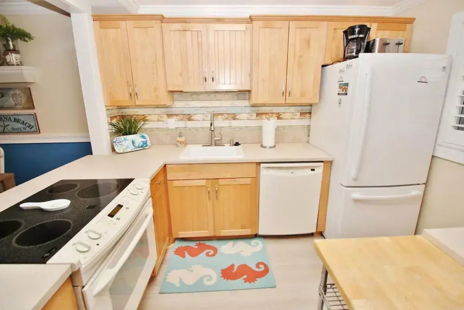 Sea Coast Gardens II 402