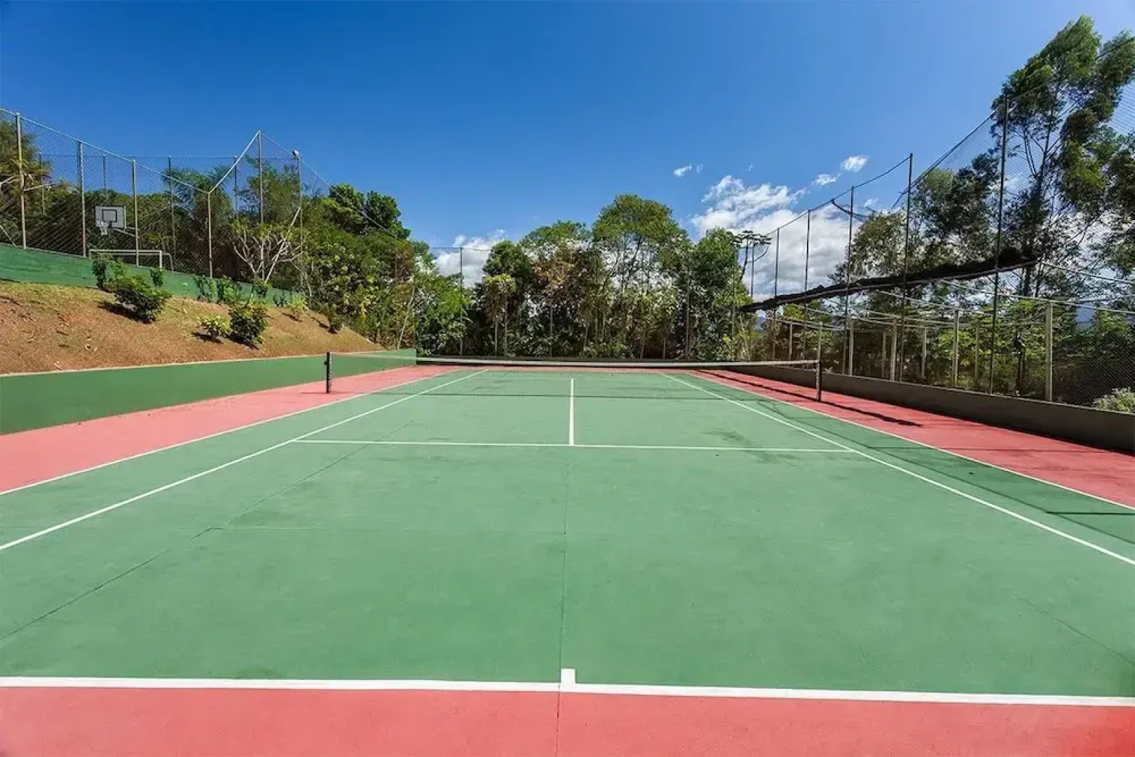 Monthez Hotel & Eventos