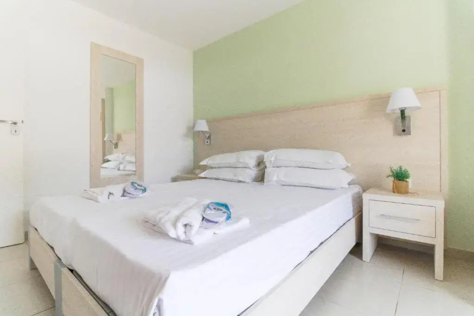 SELECT'SO HOME - Résidence Le Poséidon - Piscine & Parking - Prestations de qualité & Services Hôteliers - POS03