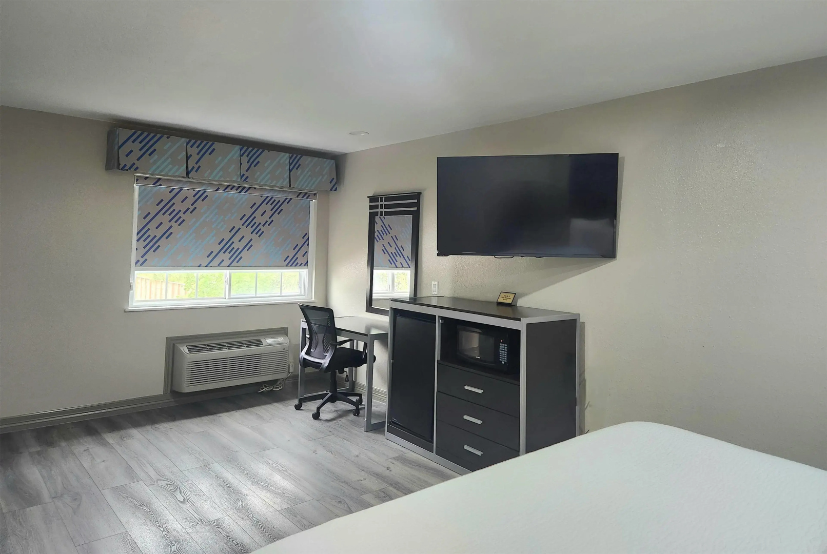 Days Inn by Wyndham Baytown Garth Road I10 East