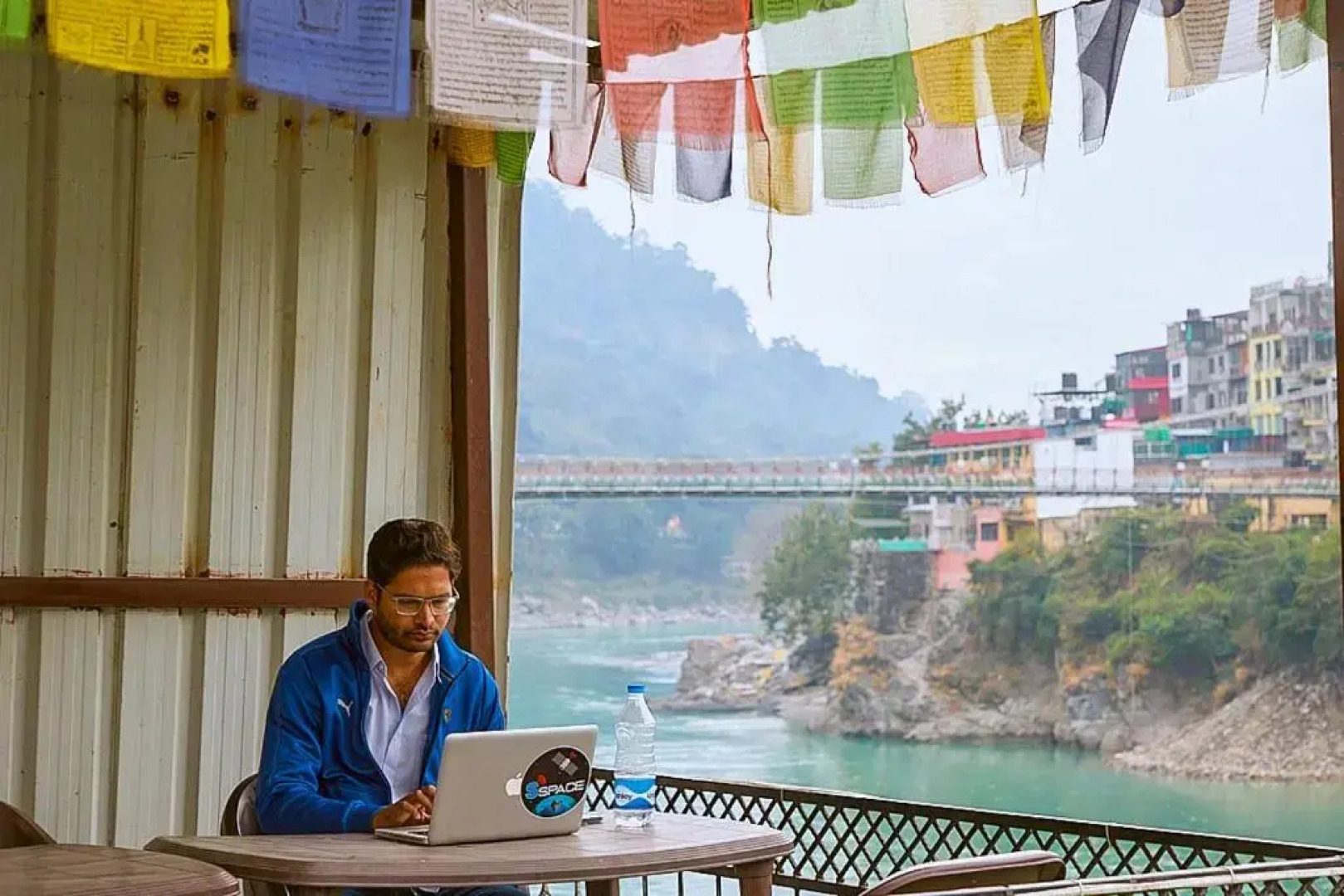 Karwaan by the Ganges