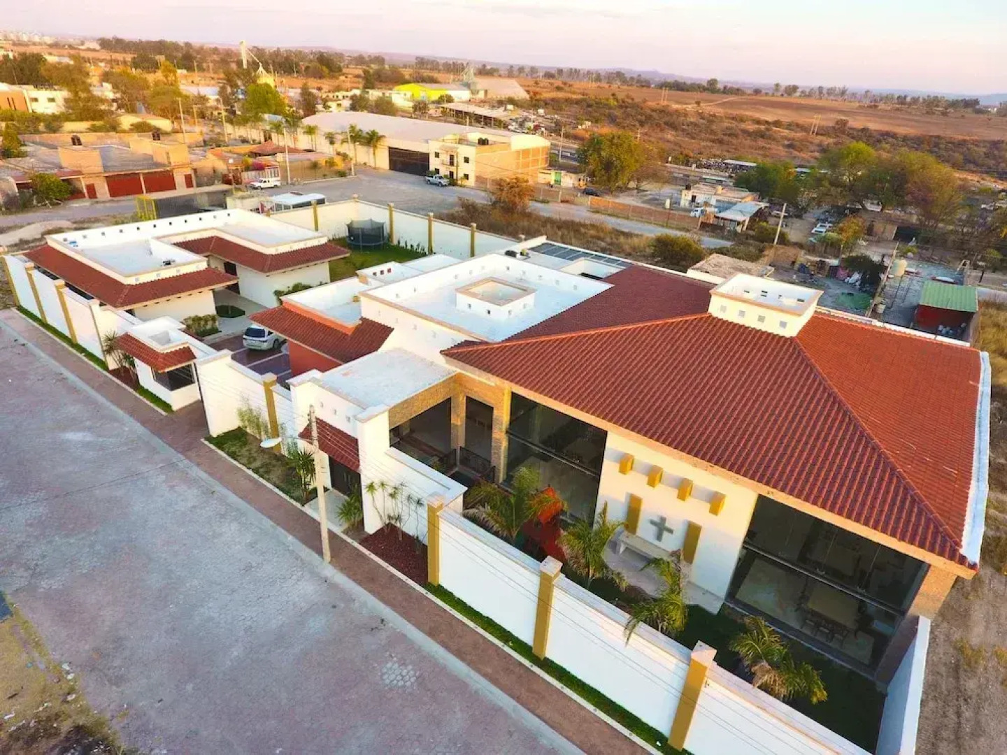 Royal Aqua Luxury Hotel & Spa