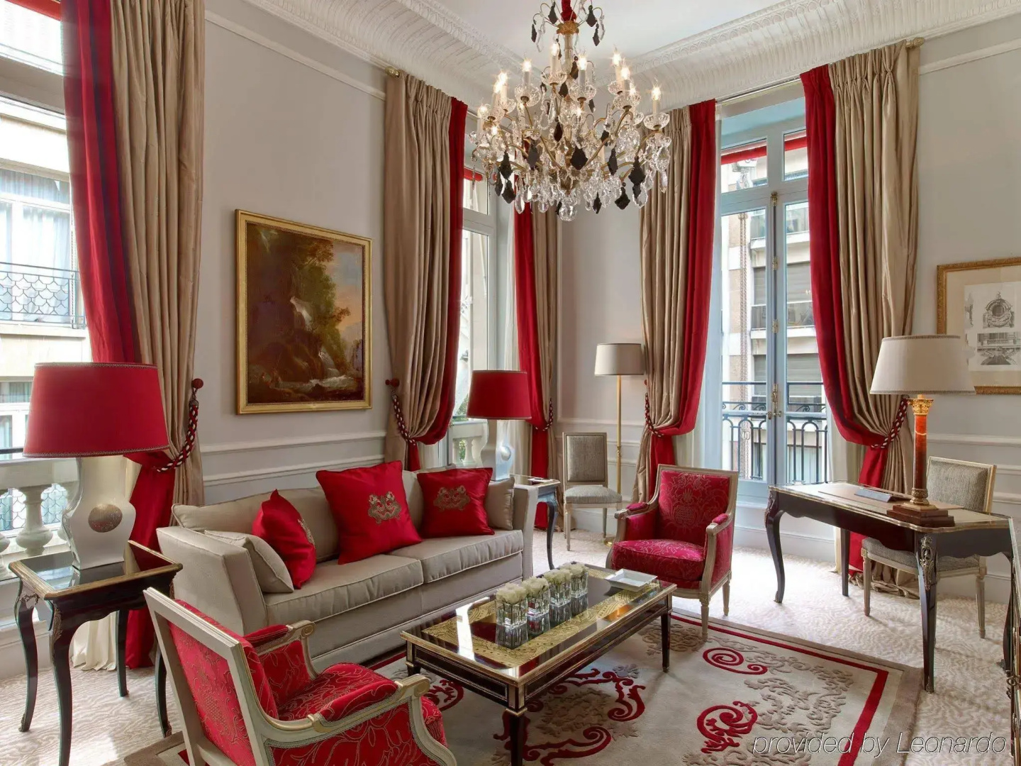 Отель Plaza Athenee