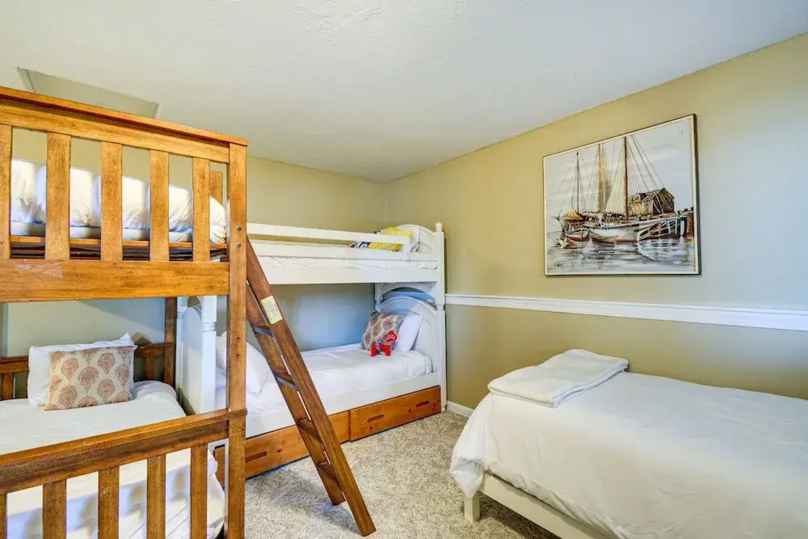 Charming Poulsbo Retreat: Hood Canal Views!