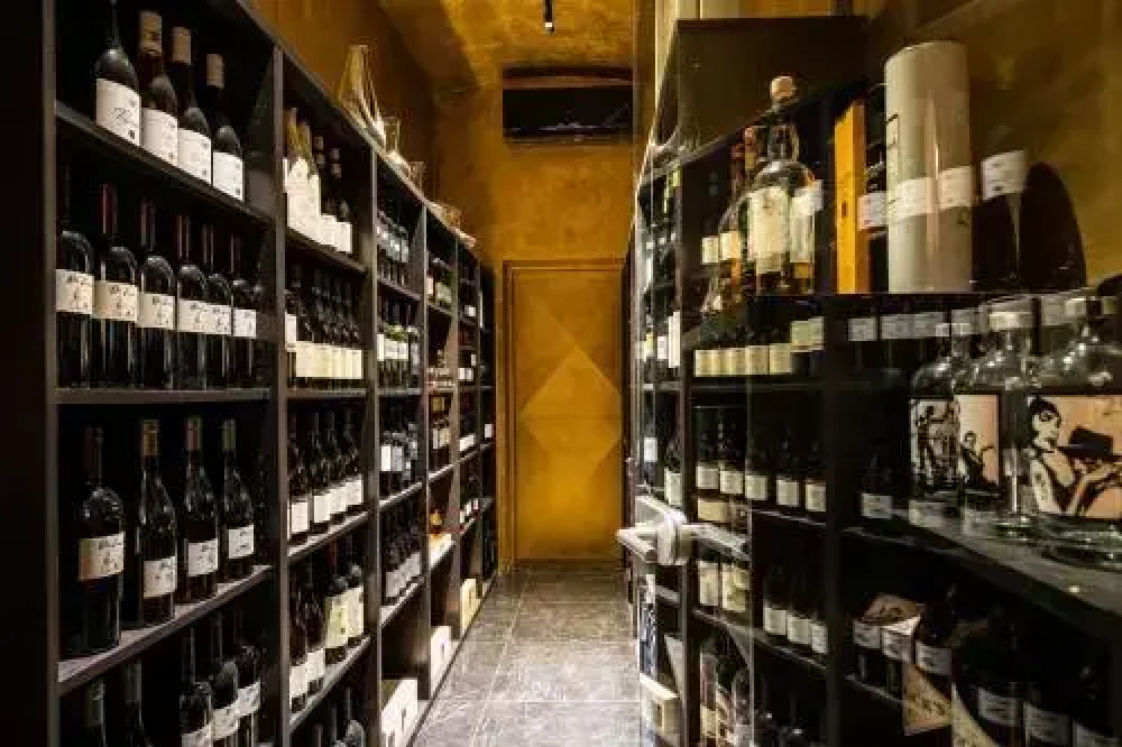 DAM Boutique Hotel & Restaurant