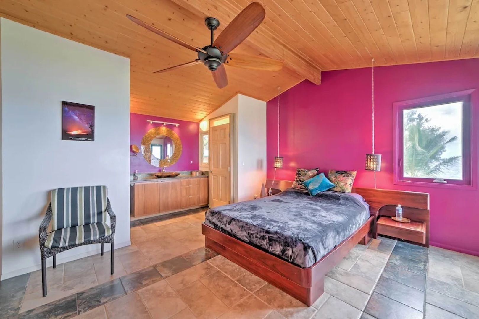 Direct Oceanfront, Big Island Home
