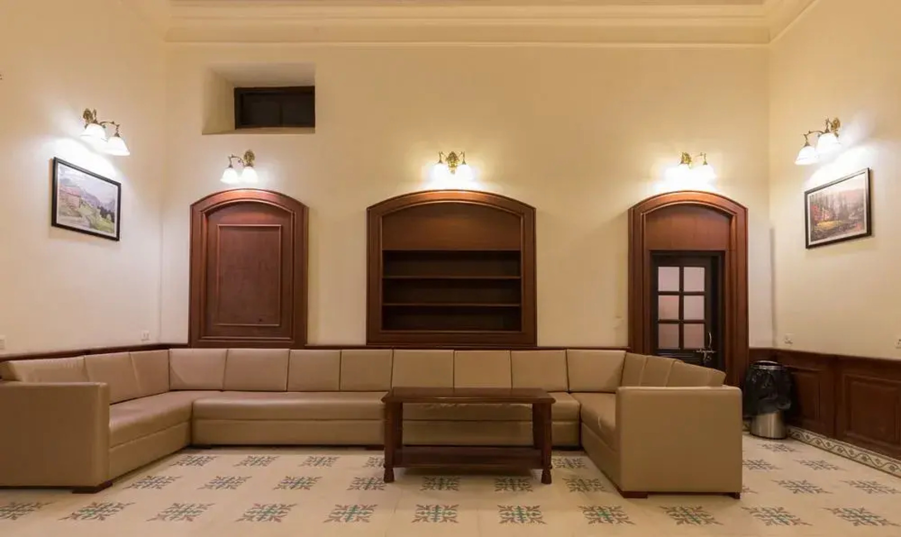 Treebo Trend Royal Mansion