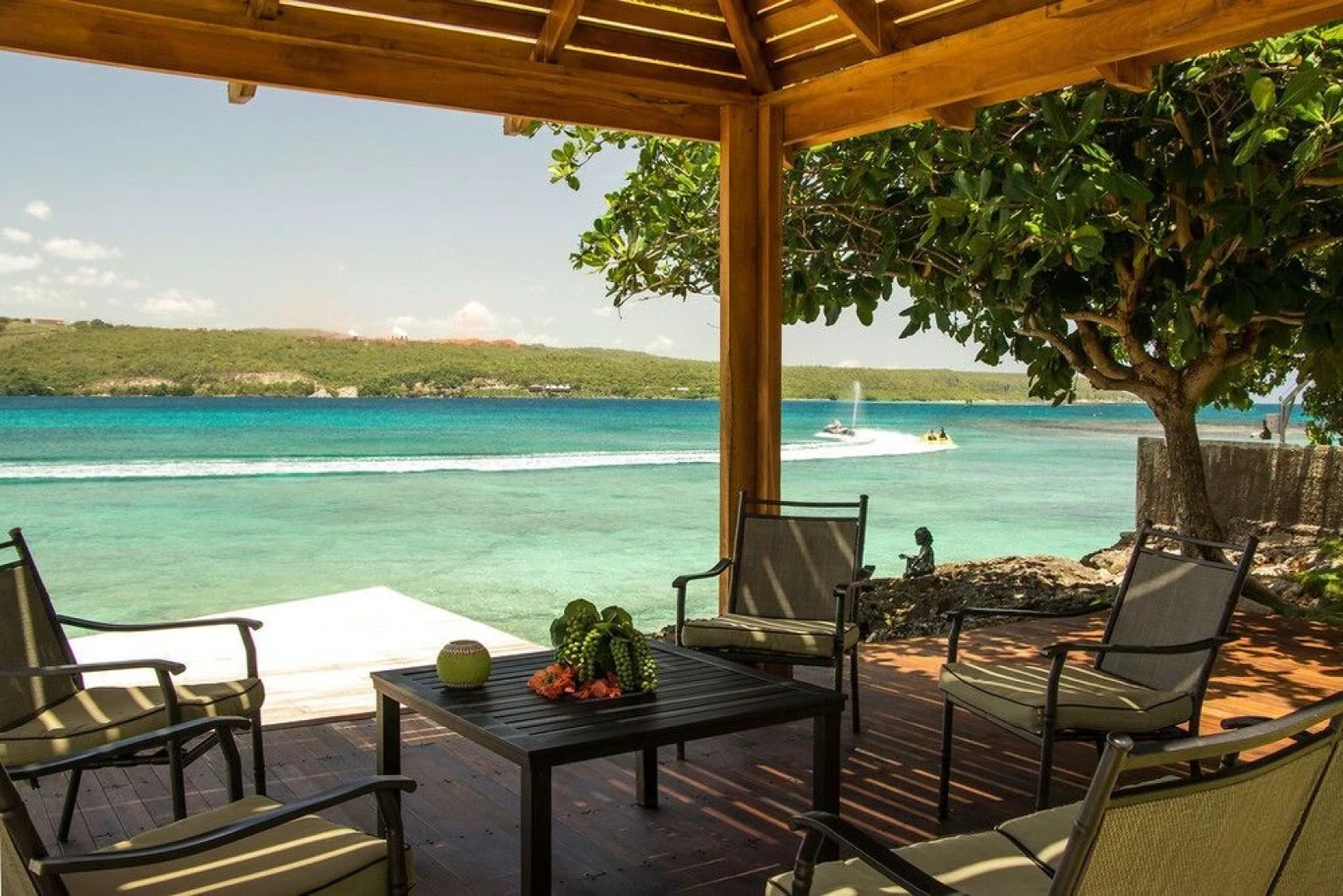 Seagrapes 5br by Jamaican Treasures