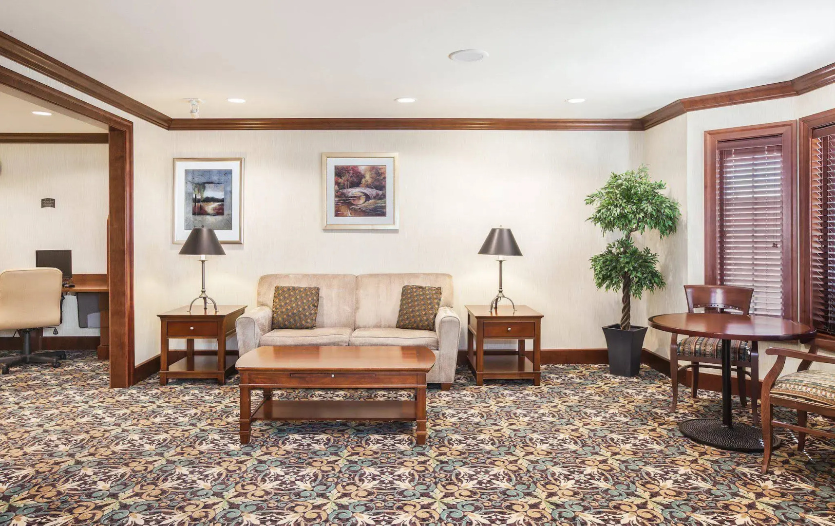 Staybridge Suites El Paso Airport by IHG