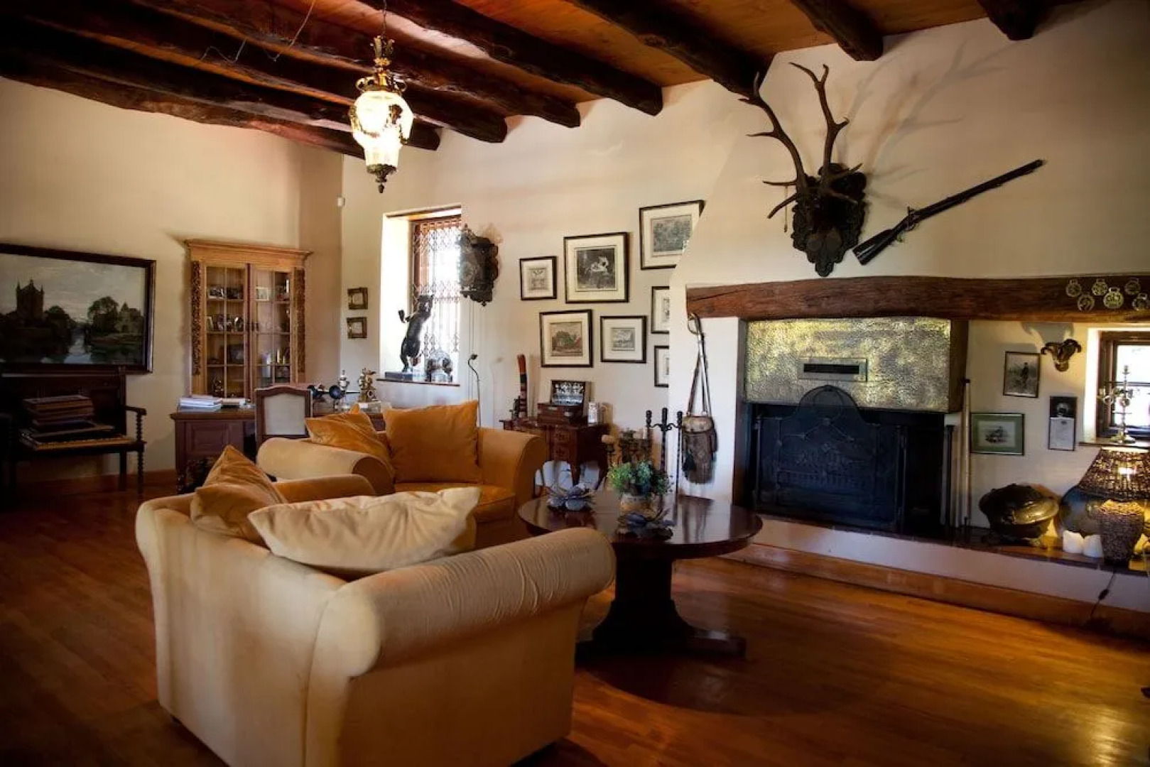 De Leeuwenhof Estate