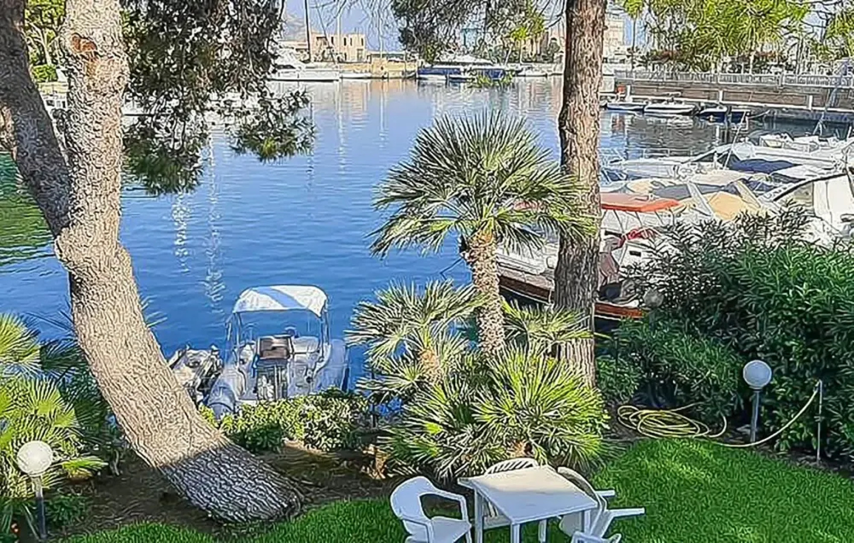 Awesome Home in Furnari With 5 Bedrooms and Wifi