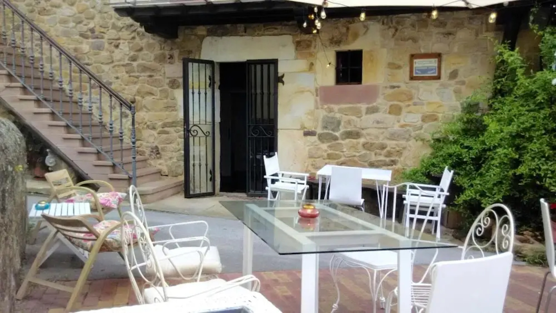 Apartamentos La Casona