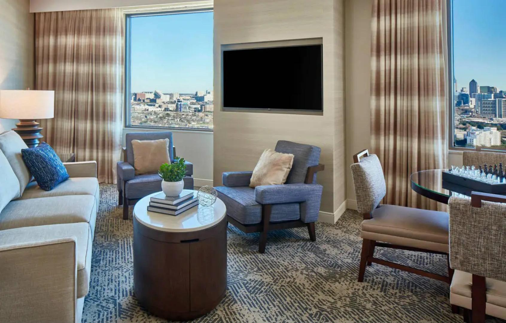 Renaissance Dallas Hotel