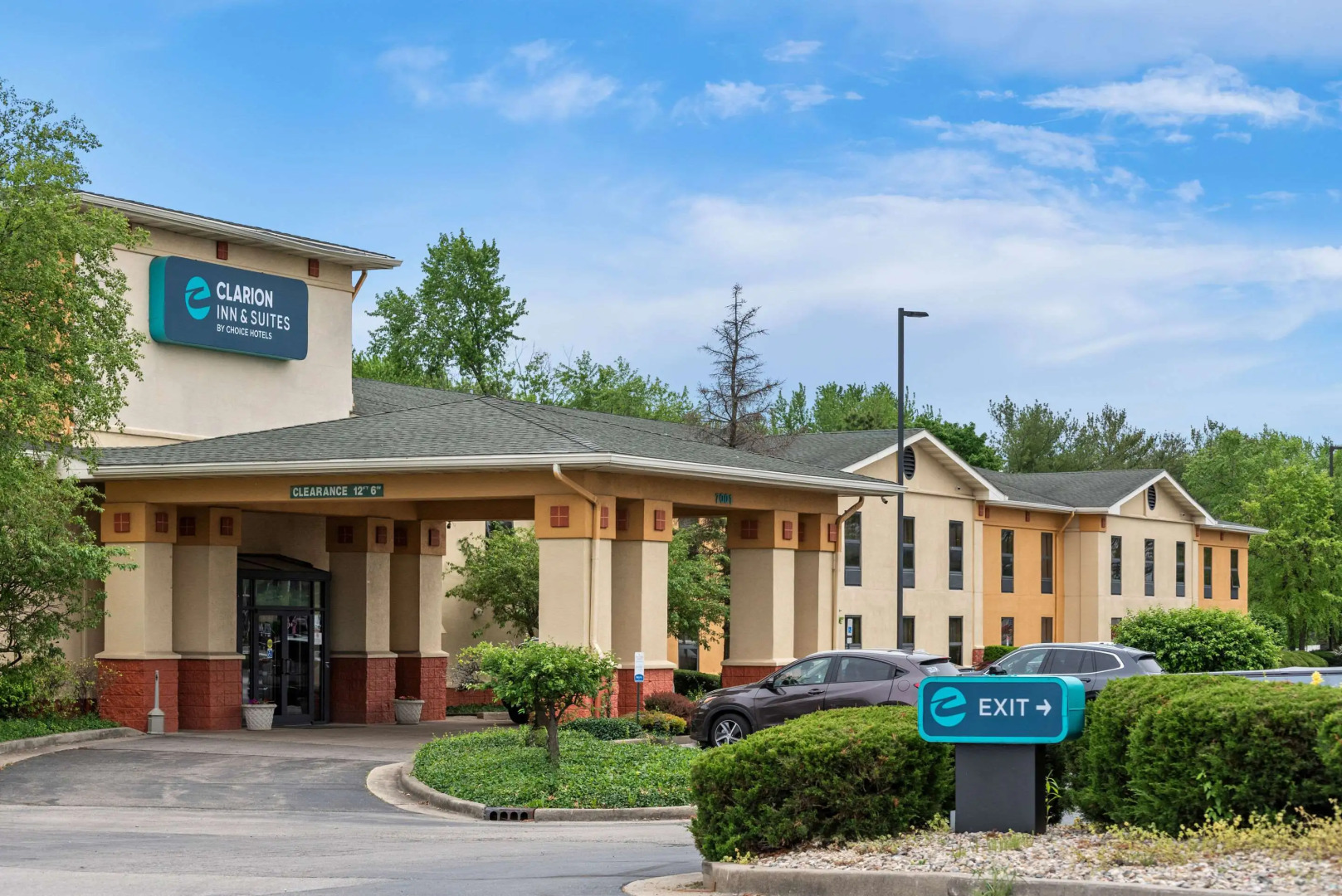 Clarion Inn & Suites Indianapolis Northwest