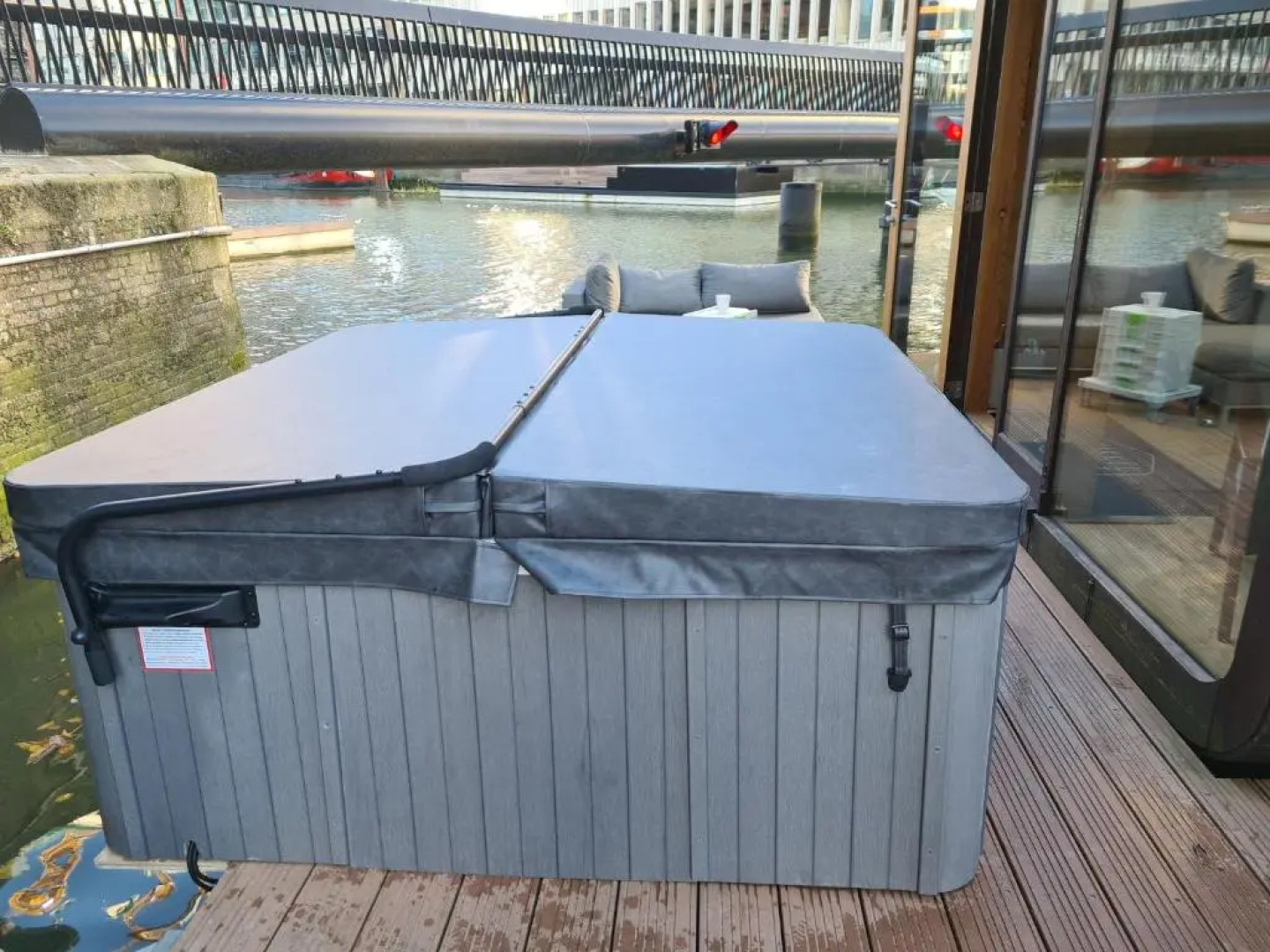 Wikkelboats at Wijnhaven