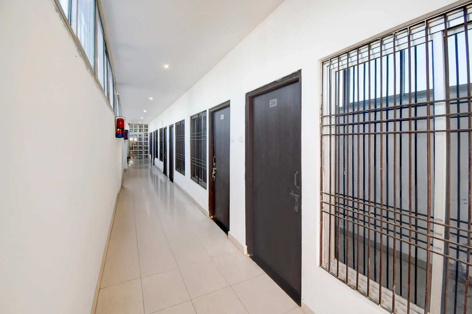 Super Hotel O Dariyapur Near Railway Crossing