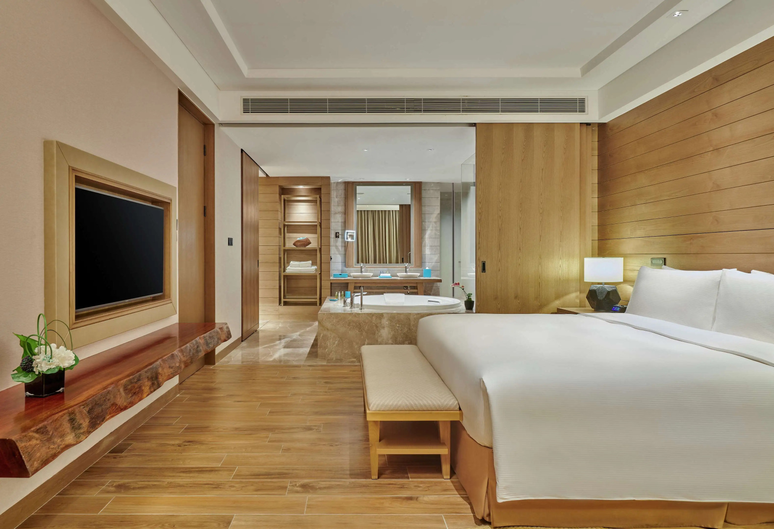 DoubleTree by Hilton Shanwei