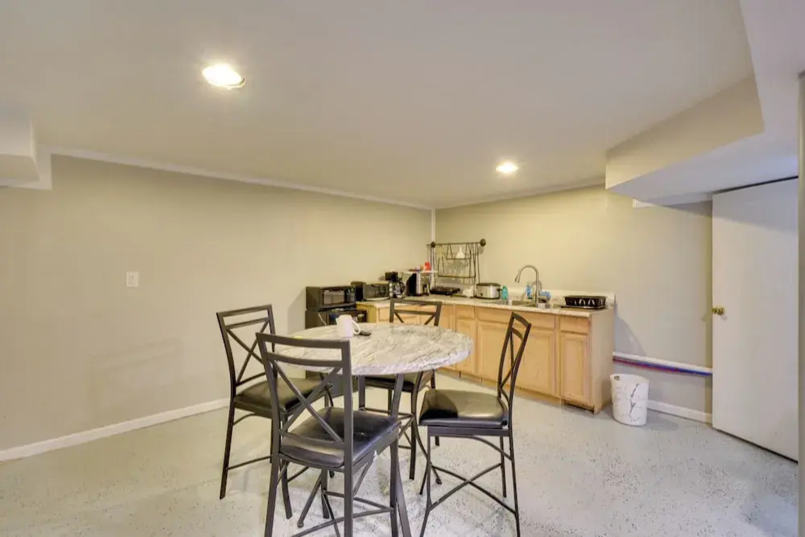 Studio 2 Mi to South Boston Speedway