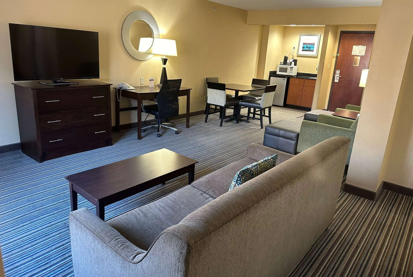 Wingate by Wyndham Harrisburg Near Hershey