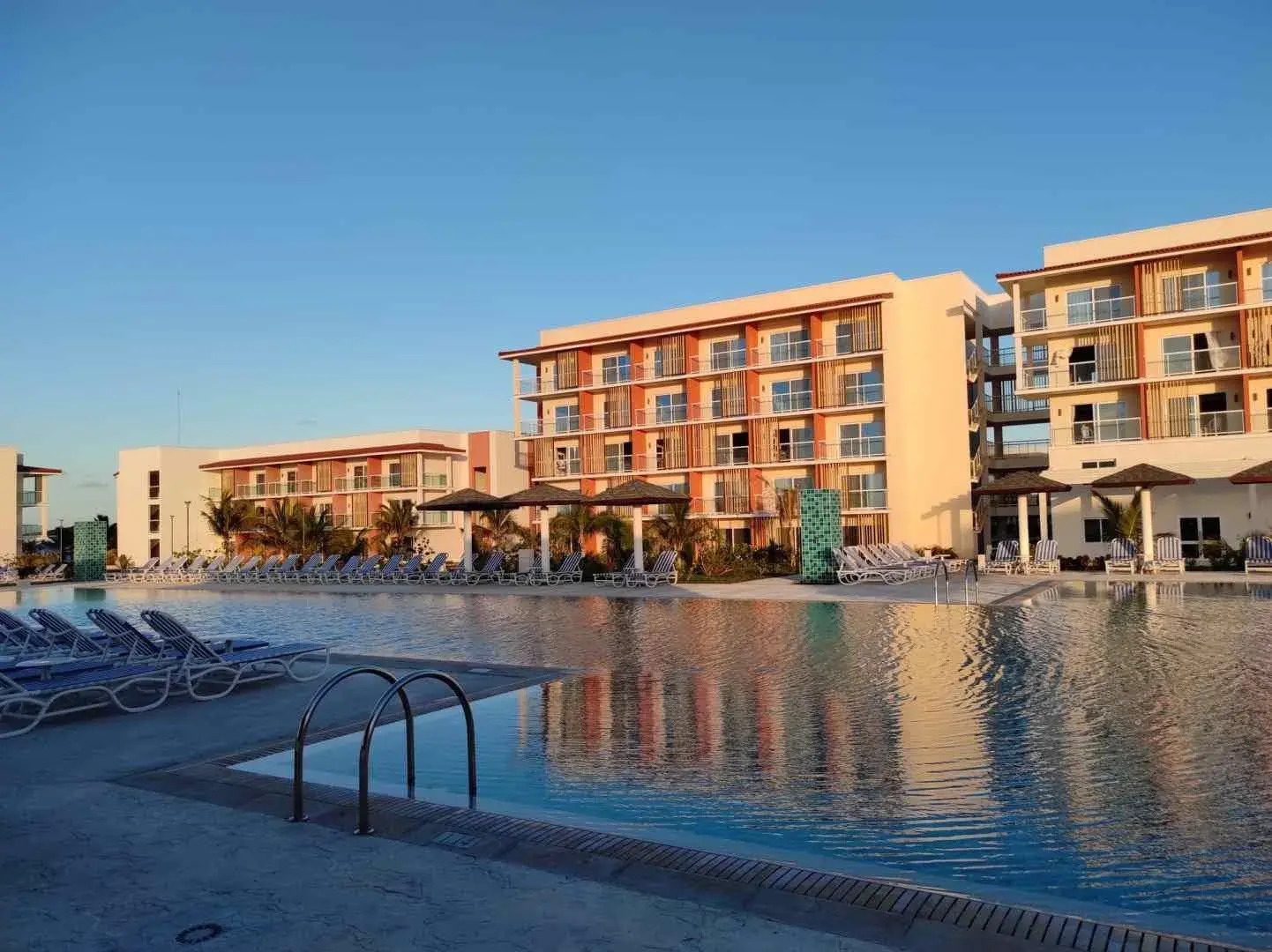 GRAND ASTON Cayo Paredón Beach Resort