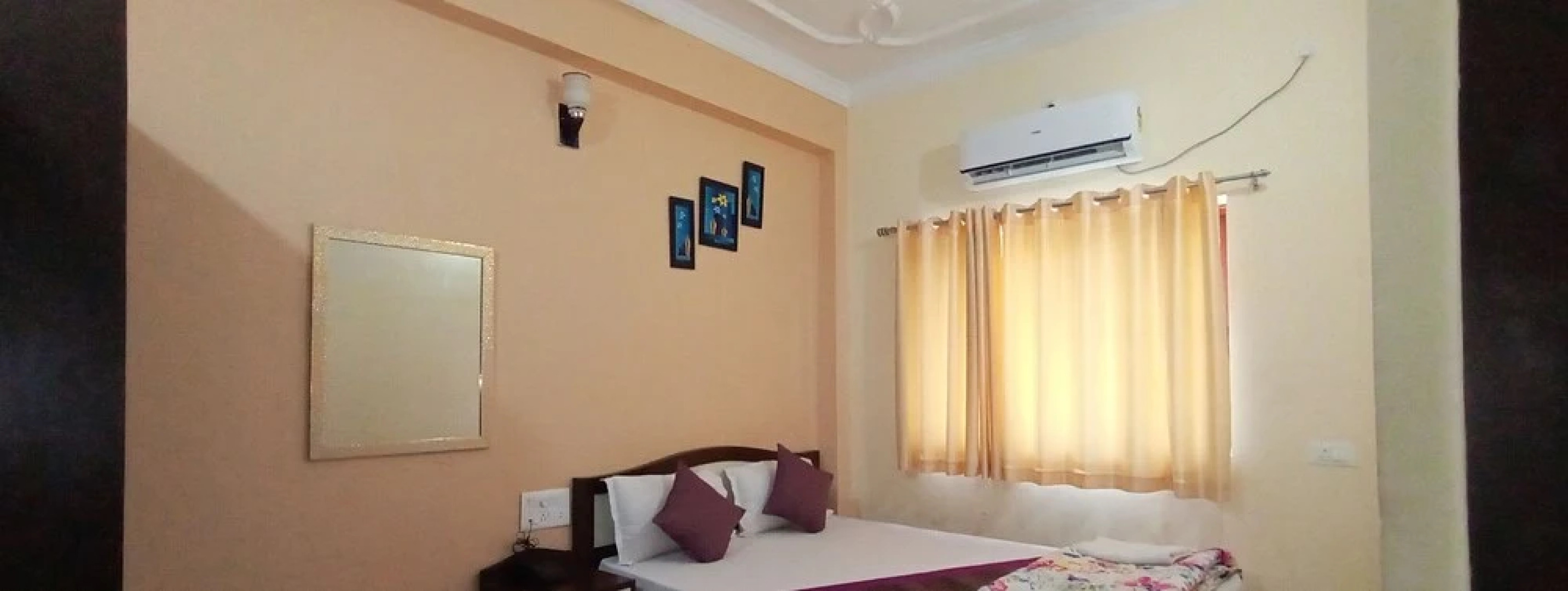 Hotel The Royal Buddha