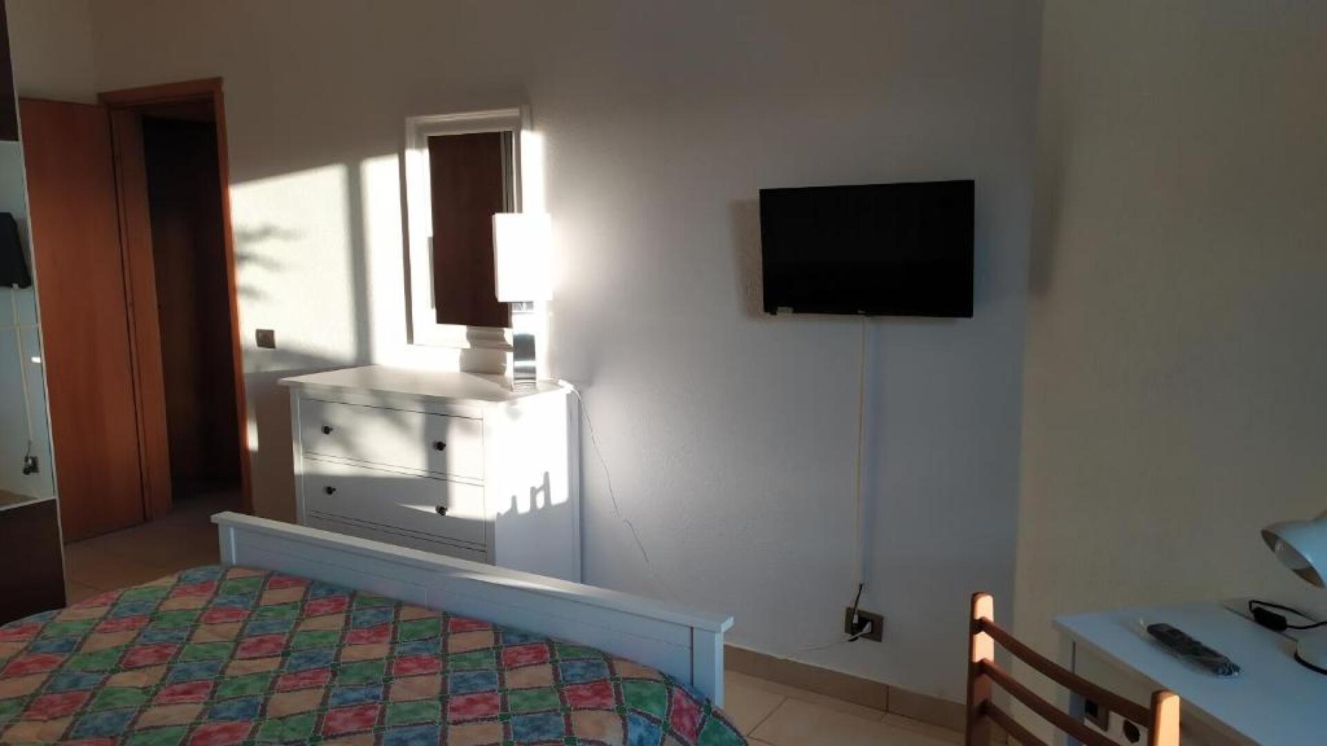 Nero Basalto Azzurro Mare