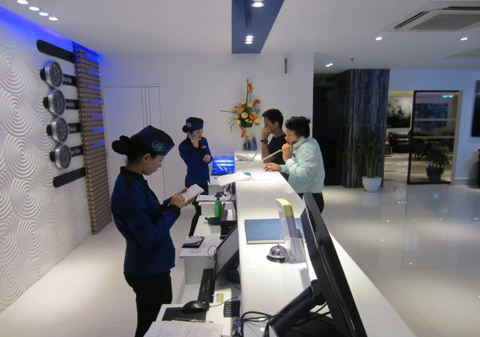 Icon Hotel Timog