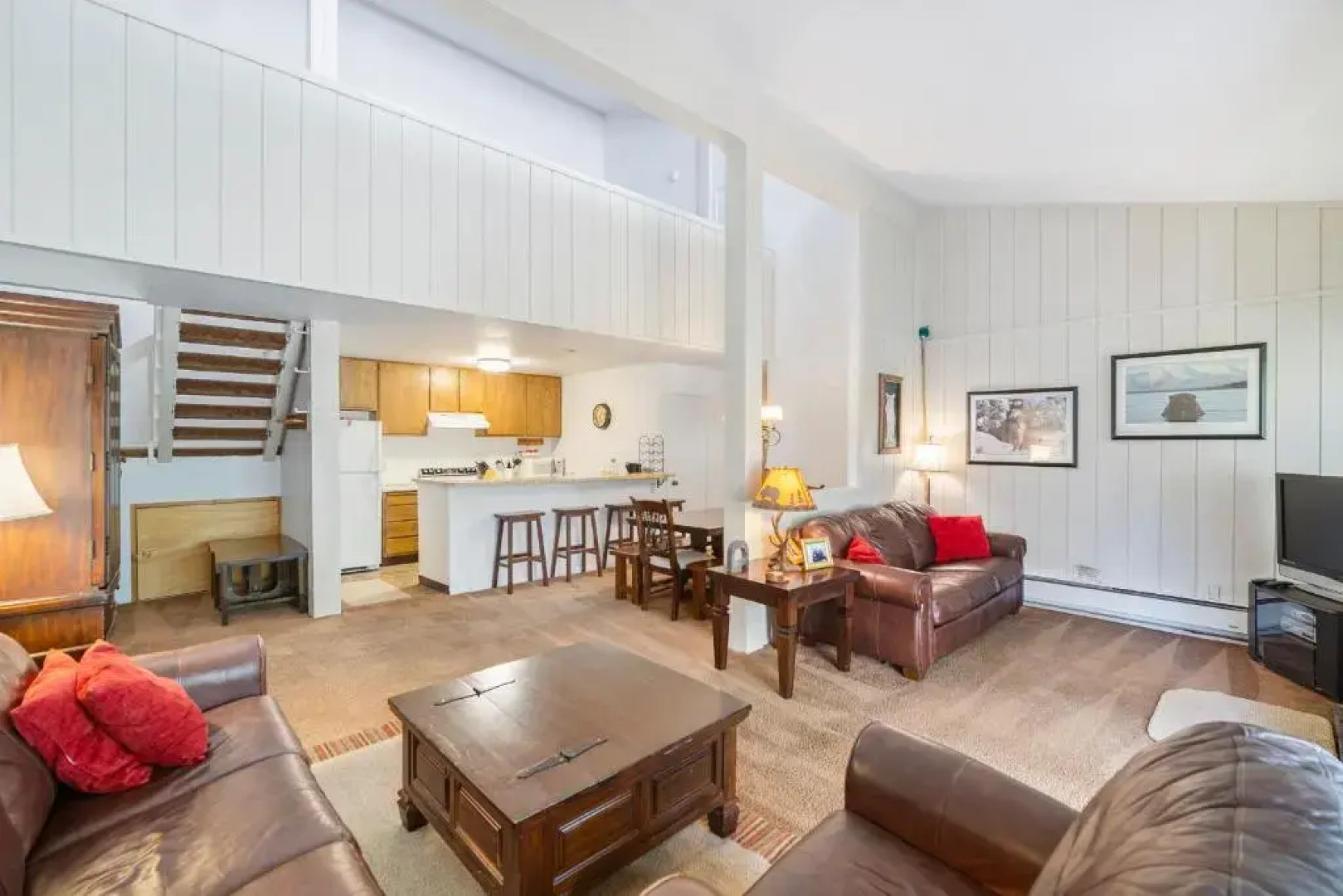 The Summit Condominiums by 101 Great Escapes