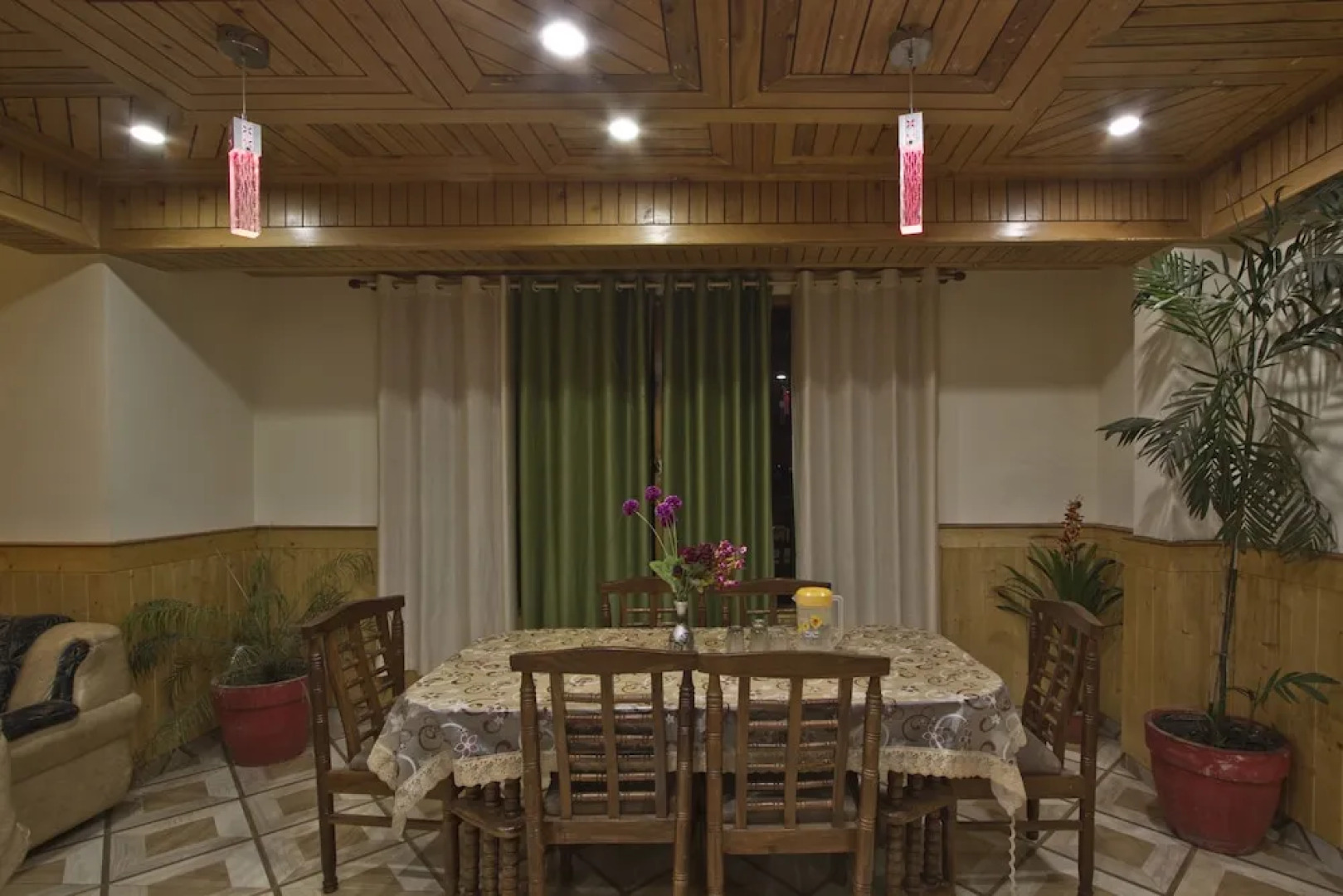 OYO 8866 Mountain Face Cottage