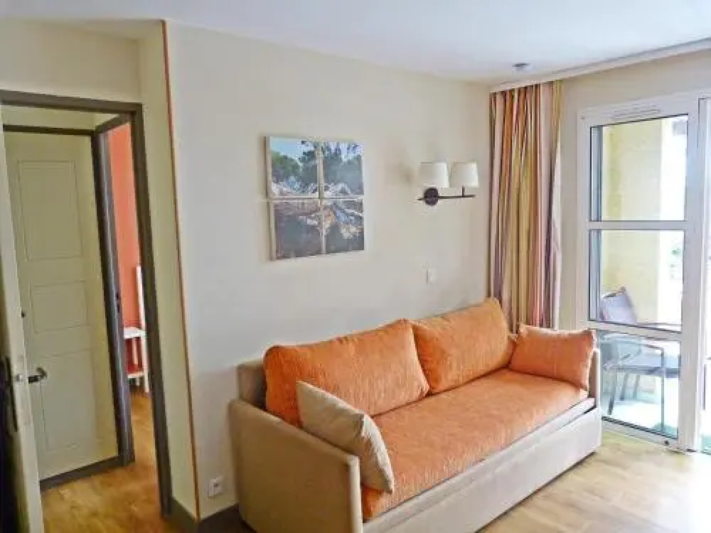 Cap Esterel : 2 Pieces Rez De Jardin Mer - C4 279La