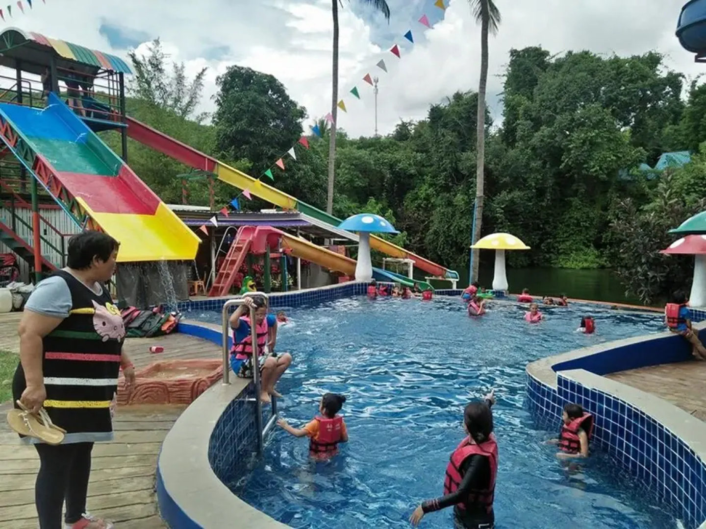 Fuengfahsangmanee Resort