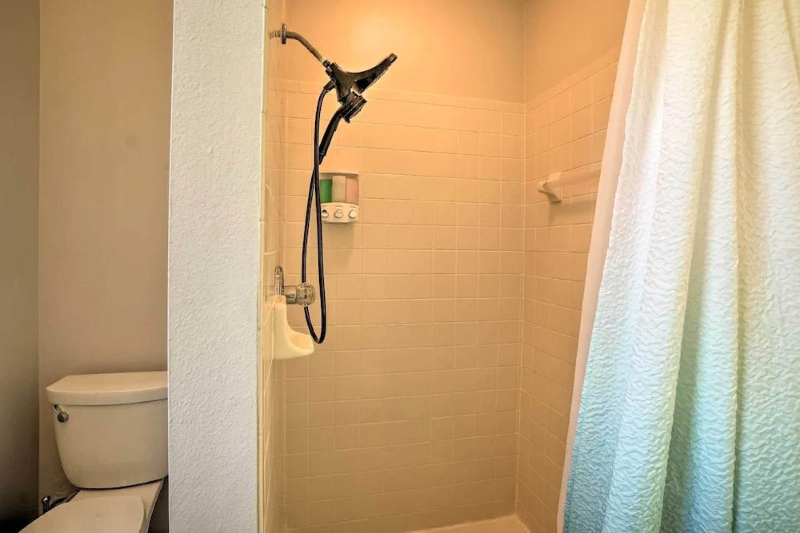 Sunny Brandon Getaway w/ Fire Pit!