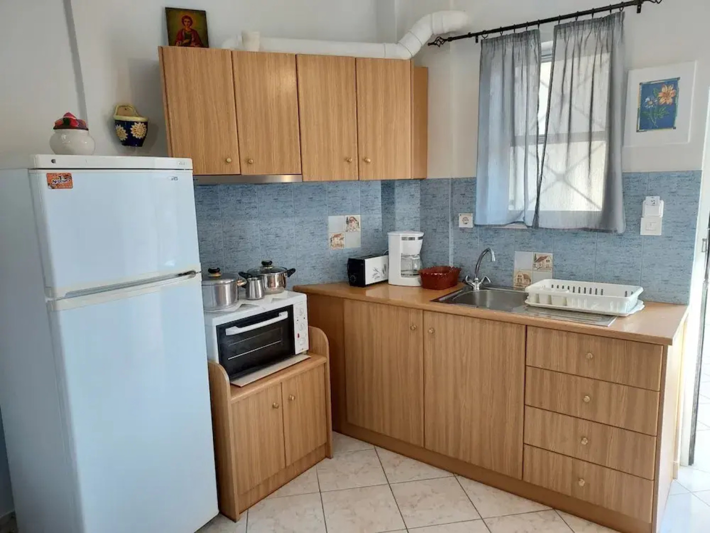 New Panorama Studios (ELECTRIC CAR CHARGING STATION)