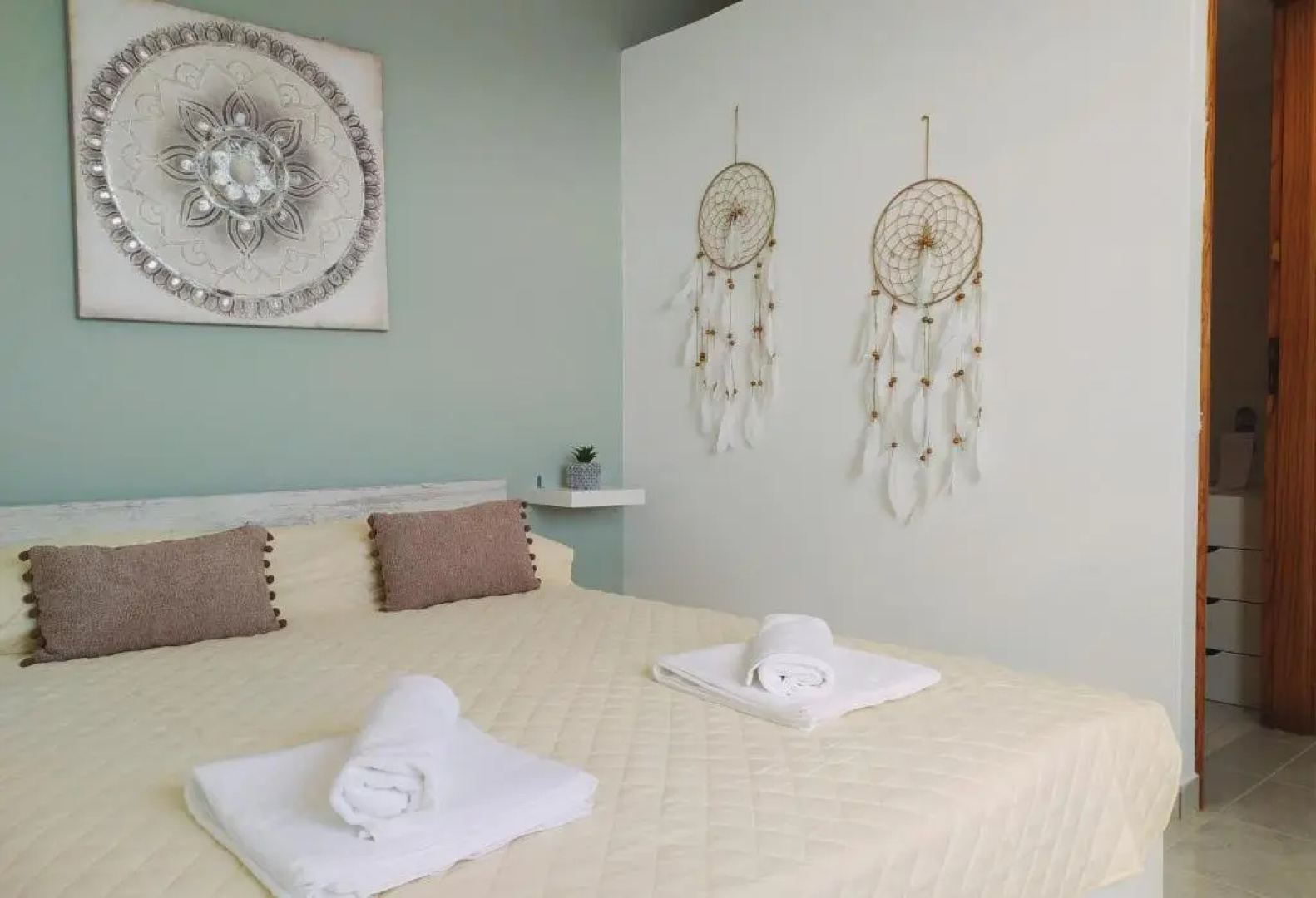Pelagos House "the seaside experience"