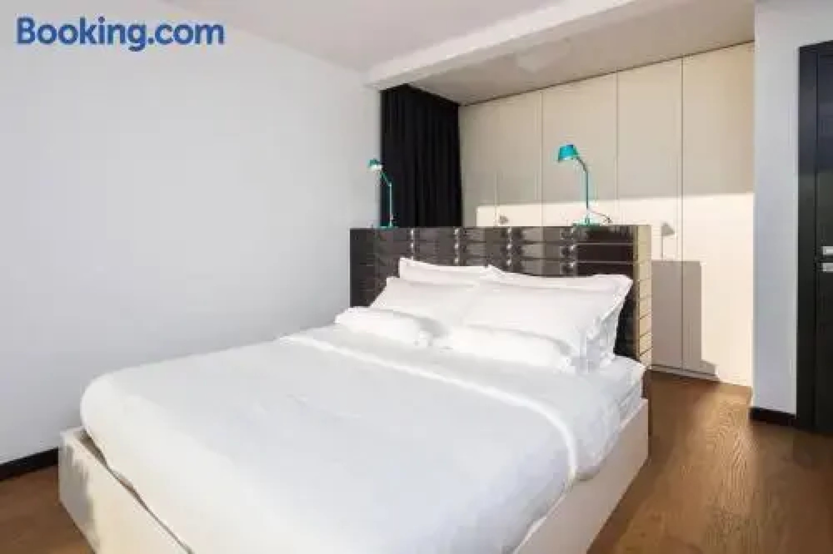 Villa Gloss