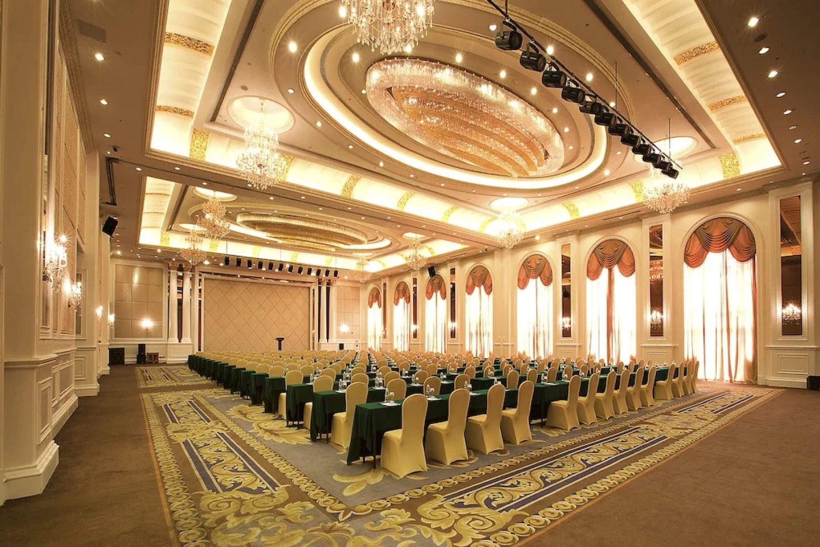 Anqing Country Garden Phoenix Hotel