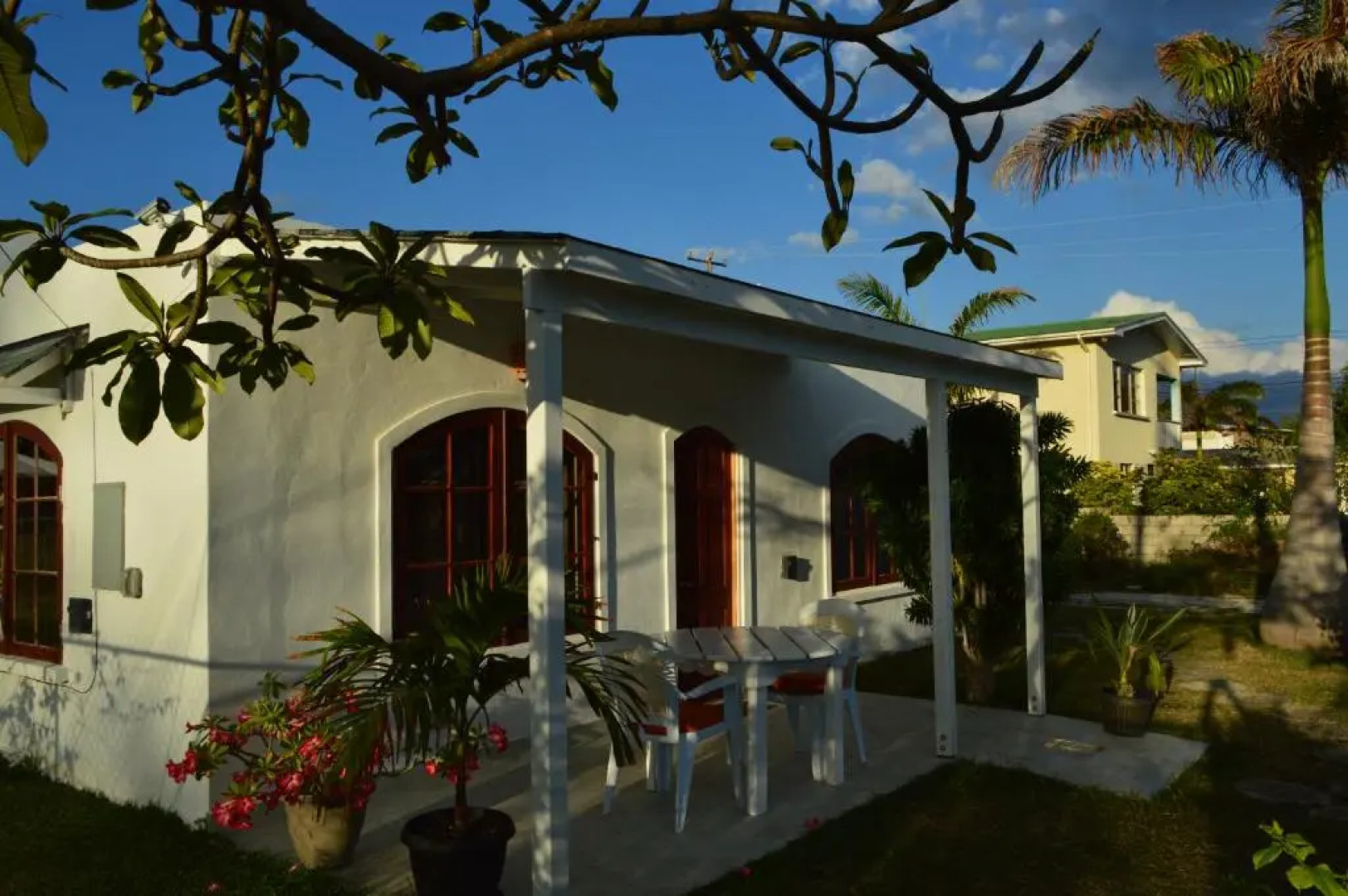 Frangipani Apartment